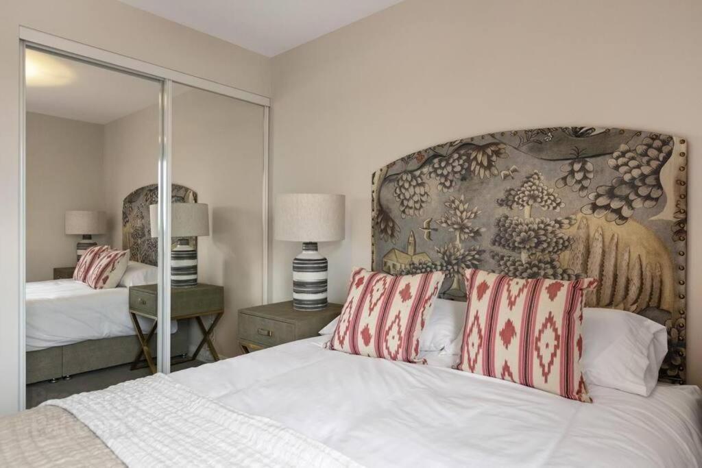 Belfast City Centre, Sleeps 6 ภายนอก รูปภาพ
